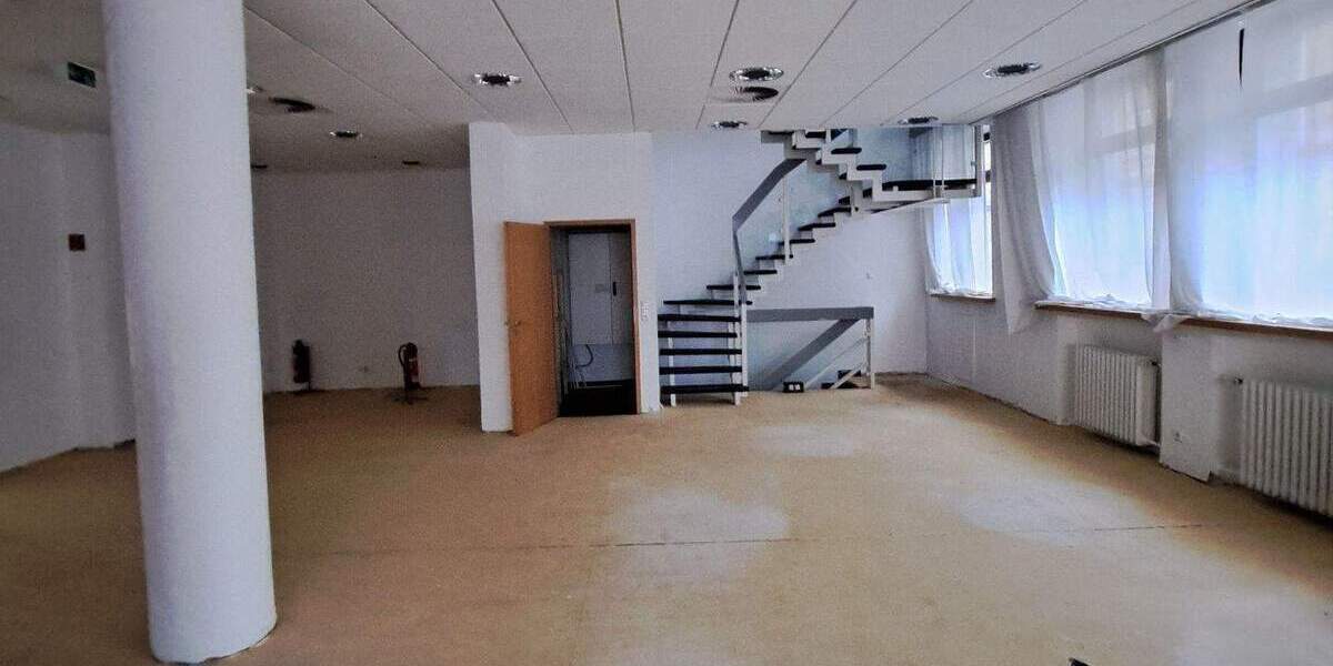 Gewerbeobjekt Duisburg Untermeiderich - 6 Zimmer, 380 m&sup2;, 3.200&euro; | Angebot:25799436