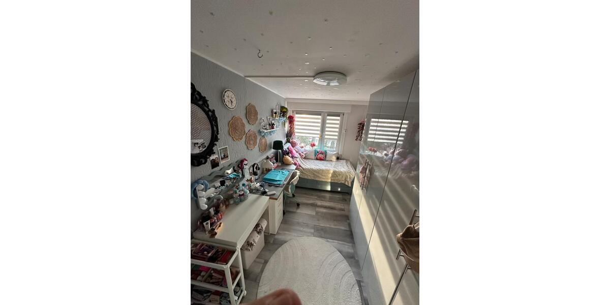 4,5-Zimmer-Wohnung mit Garage & Balkon in Alt-Wetter 4.5 zimmer