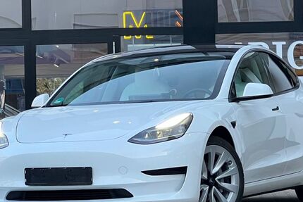 Tesla Model 3 19.676 km 29.900 &euro; Wuppertal 42283