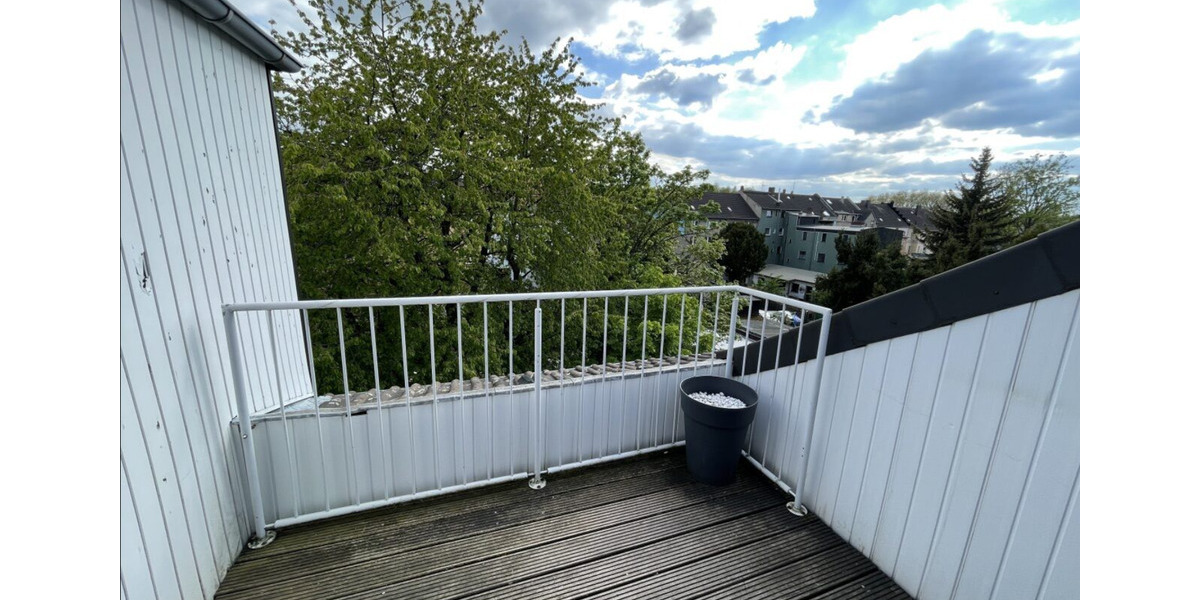 RESERVIERT **Die Gelegenheit, Mehrfamilienhaus, provisionsfrei** 23 zimmer