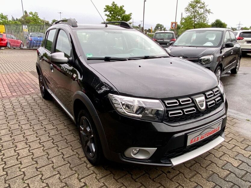 Dacia Sandero 61.620 km 8.999 € Moers 47445