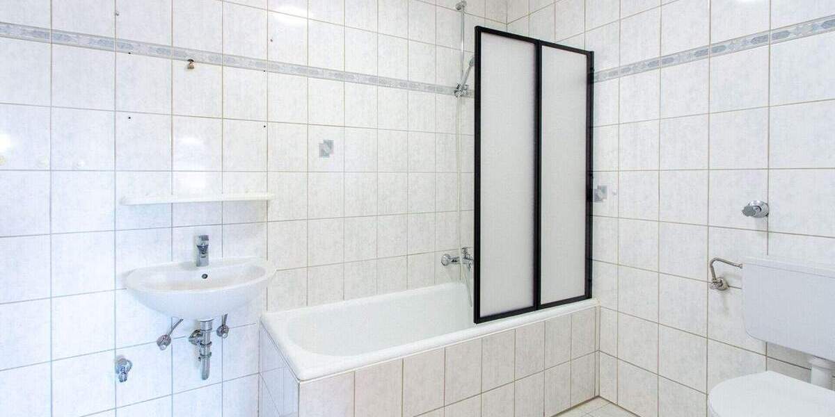 Blömker! Modernisierte 2,5-Zimmer Wohnung mit Balkon im 1. OG in GE-ScholvenGLA-Zweckel! 2 zimmer