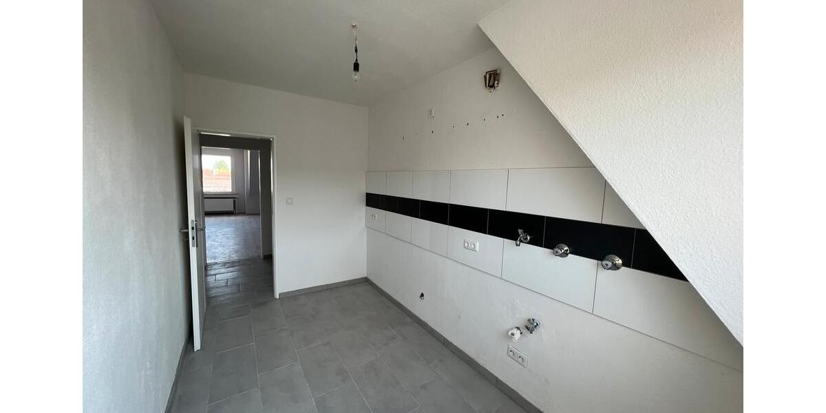 Dachgeschoßwohnung Gelsenkirchen Erle - 4 Zimmer, 108 m&sup2;, 780&euro; | Angebot:26122536