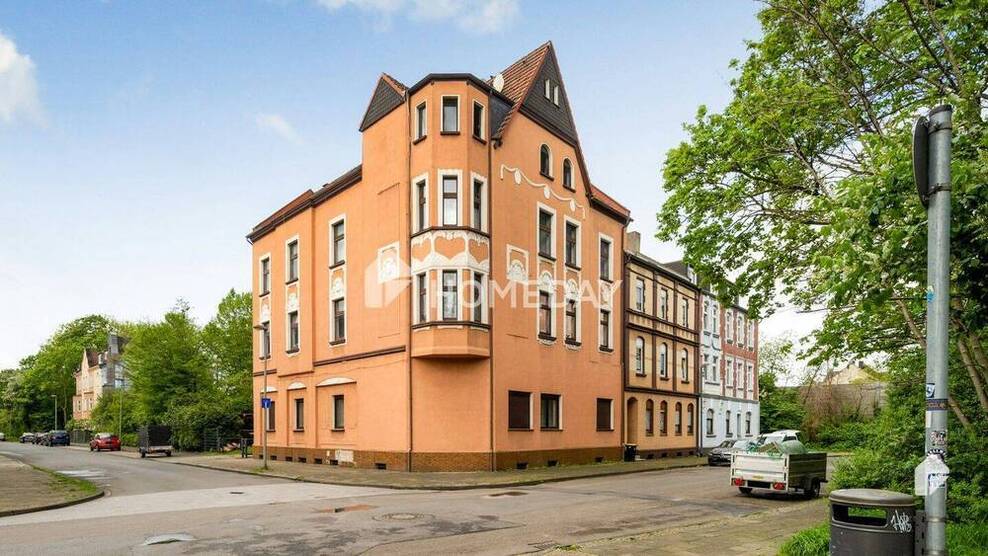 InvestitionsImmobilie! Teilvermietetes MFH mit 6 WEs, Garten und Garage in ruhiger Lage