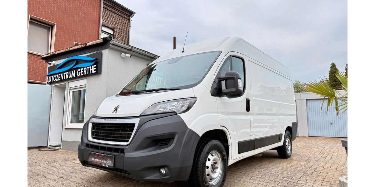 Peugeot Boxer 67.000 km 17.990 &euro; Bochum 44805