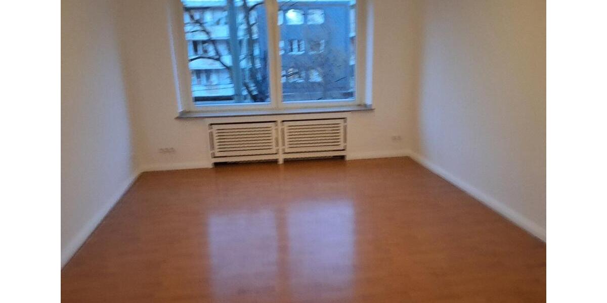 Geräumige 5-Zimmer-Wohnung in Duisburg mit Balkon 5 zimmer