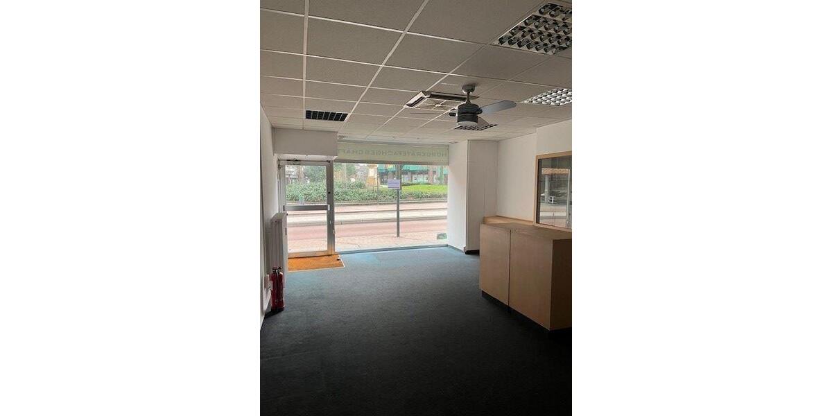 +++ Attraktive und hochfrequentierte Gewerbefläche +++ zimmer