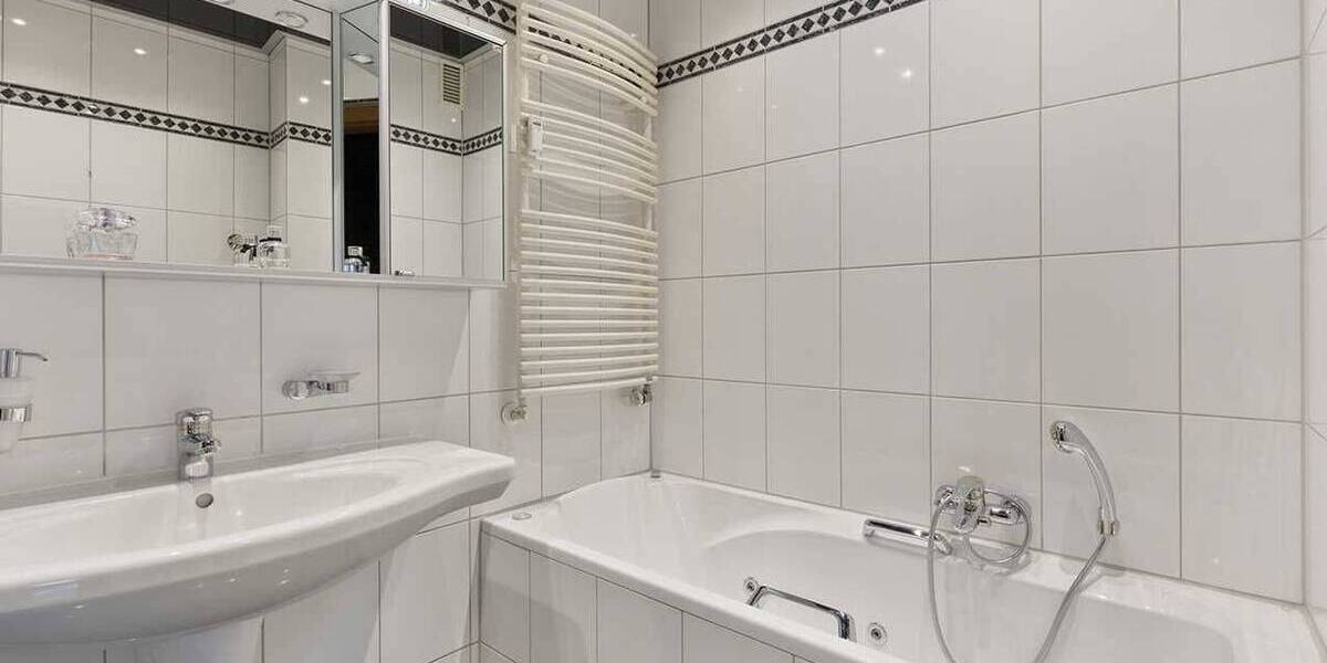 Terrassenwohnung Ratingen Zentrum - 3 Zimmer, 100 m&sup2;, 387.400&euro; | Angebot:26916523