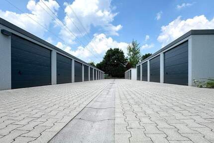 Garagen / Stellplätze Düsseldorf / Holthausen Holthausen - 45.900&euro; | Angebot:24620327