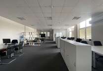 Büro in Düsseldorf 2.800 € 525 m²
