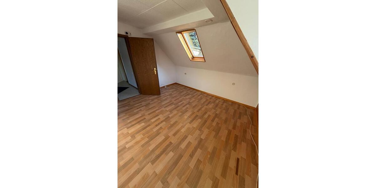 2,5 Zimmer Mansardenwohnung, ideal für Studenten in Eppendorf 2 zimmer