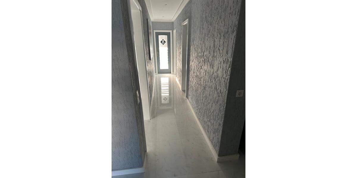 4,5-Zimmer-Wohnung mit Garage & Balkon in Alt-Wetter 4.5 zimmer