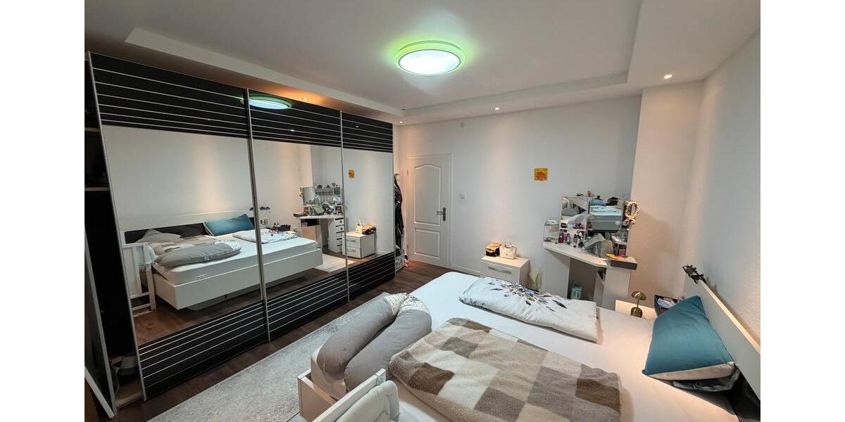 Etagenwohnung Duisburg - 4 Zimmer, 127 m&sup2;, 1.800&euro; | Angebot:25858720