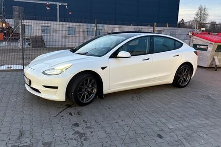 Tesla Model 3 117.000 km 21.000 &euro; Duisburg 47199