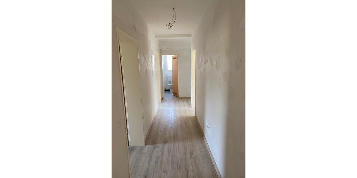 Etagenwohnung Duisburg Rheinhausen - 4 Zimmer, 77 m&sup2;, 599&euro; | Angebot:25868101