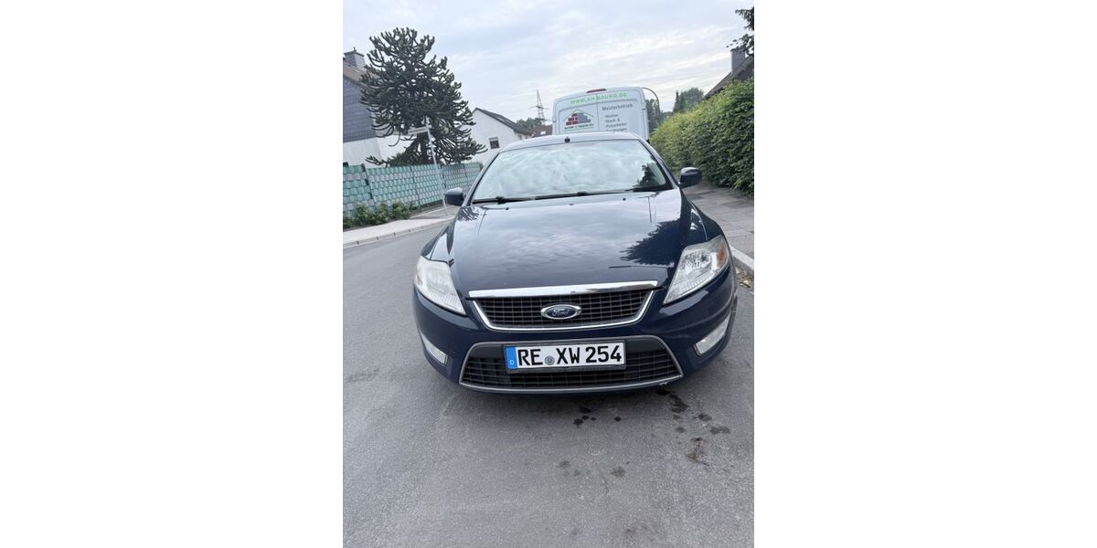 Ford Mondeo 189.000 km 2.500 &euro; Recklinghausen 45663