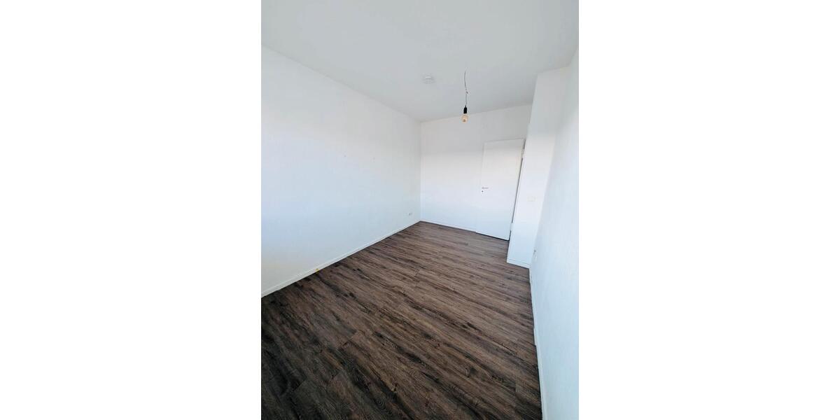 Etagenwohnung Essen Stadtkern - 3 Zimmer, 77 m&sup2;, 940&euro; | Angebot:24785438