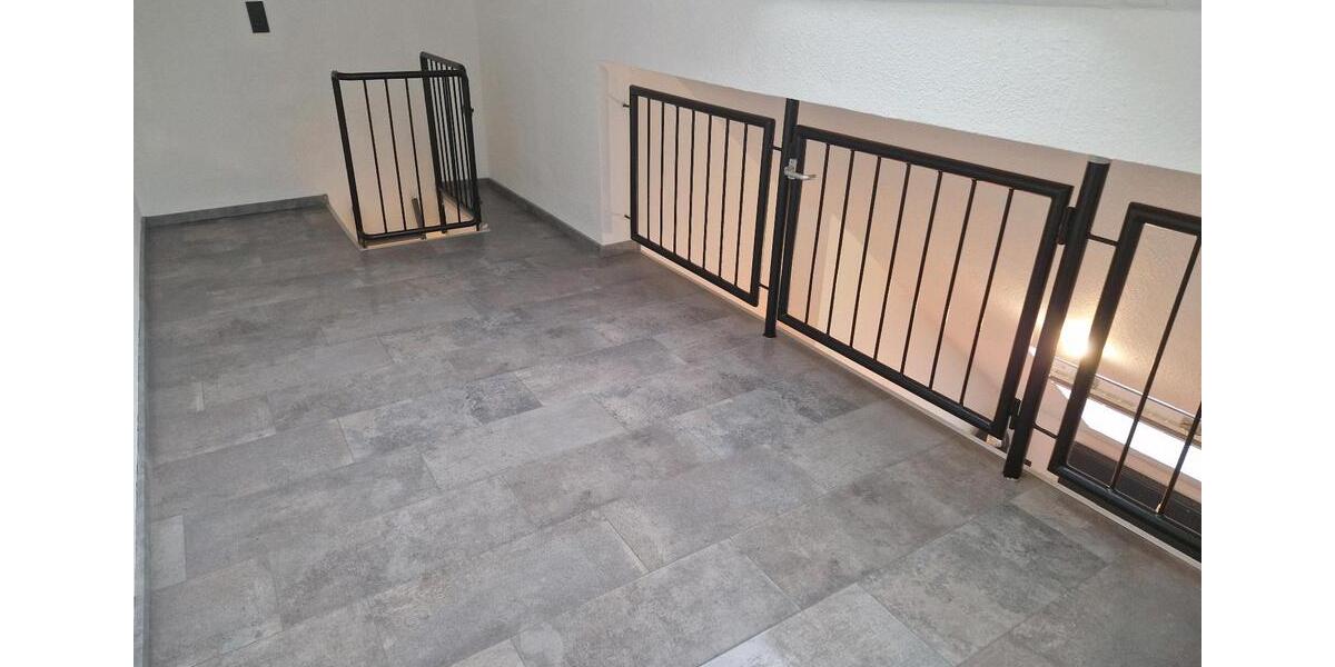 Dachgeschoßwohnung Essen Stadtbezirk V - 1 Zimmer, 34 m&sup2;, 50.000&euro; | Angebot:25719302