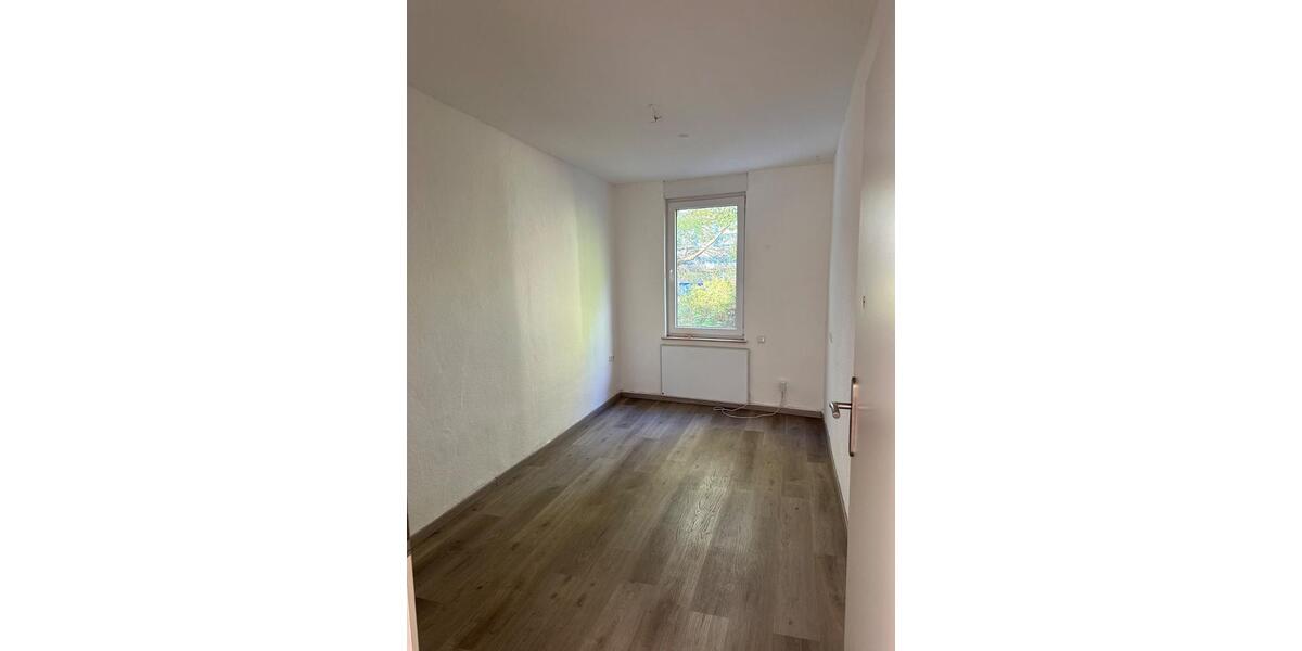 Etagenwohnung Essen Stadtbezirk IV - 3 Zimmer, 75 m&sup2;, 675&euro; | Angebot:26416378
