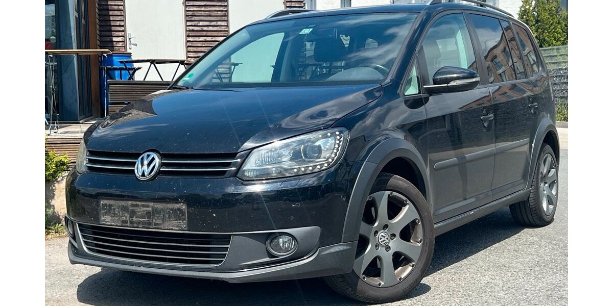 VW Touran 233.169 km 4.850 &euro; Gelsenkirchen 45884