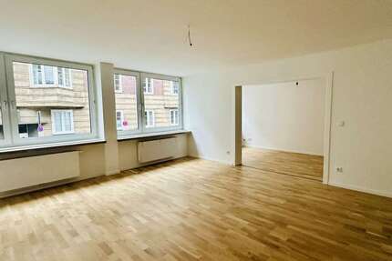Wohnung Düsseldorf - 4 Zimmer, 105 m&sup2;, 1.610&euro; | Angebot:26948561