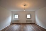 Dachgeschoßwohnung Oberhausen - 3 Zimmer, 87 m&sup2;, 945&euro; | Angebot:25222330