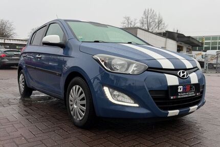 Hyundai i20 180.000 km 6.990 &euro; Dinslaken 46537
