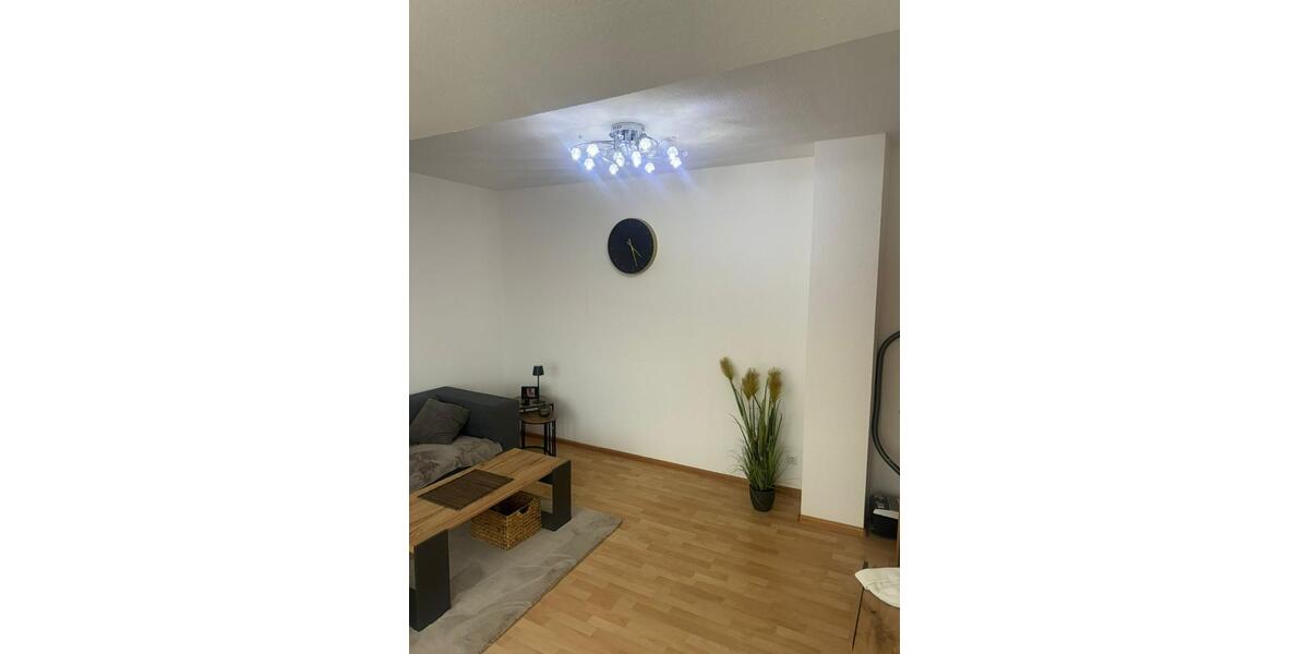 Dachgeschoßwohnung Duisburg Essenberg - 2 Zimmer, 55 m&sup2;, 500&euro; | Angebot:25479675