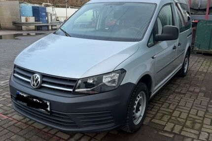 VW Caddy 179.200 km 10.900 &euro; Essen 45356
