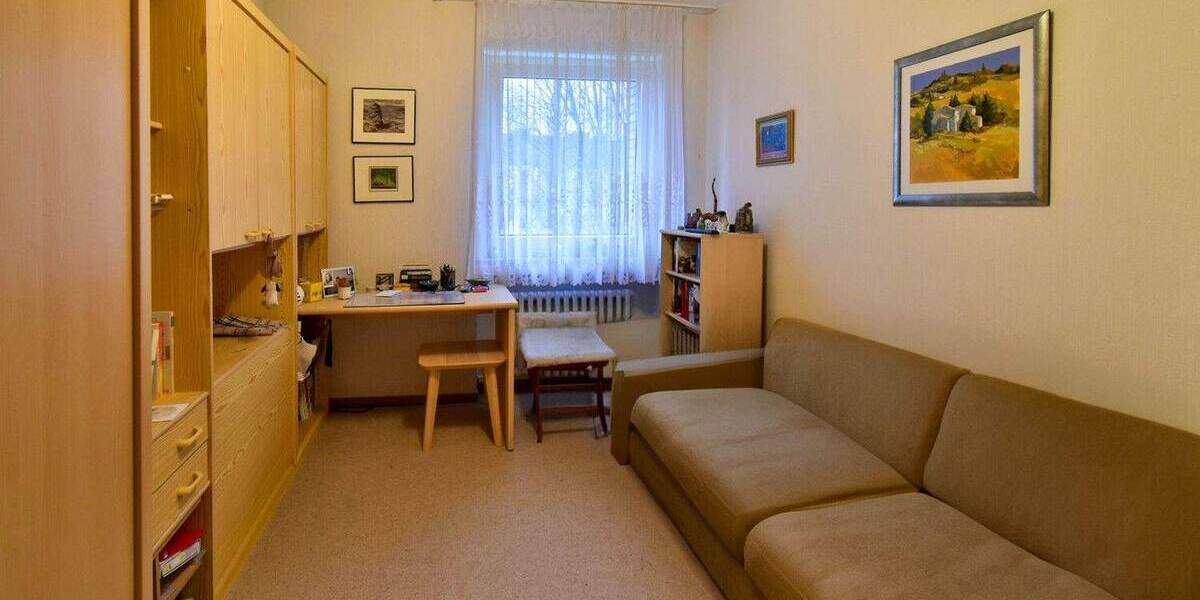 Leben und Leben lassen! Schöne, ruhige Wohnung mit Balkon und TG-Stellplatz 4 zimmer