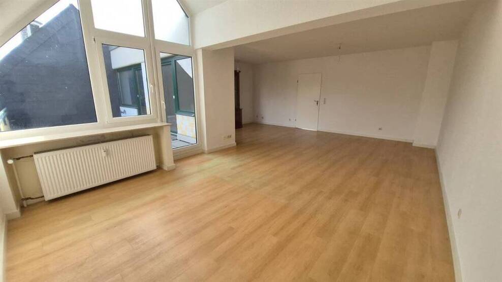 Helle 2-Zimmer-Wohnung mit traumhafter Dachterrasse
