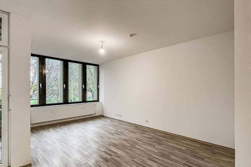 Exklusiv Wohnen in der City: 4,5 Zimmer mit Balkon - Aufzug - Tiefgarage