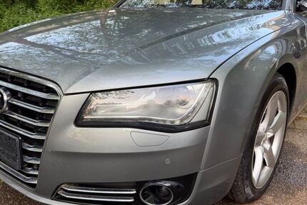 Audi A8 297.858 km 11.200 &euro; Essen 45276