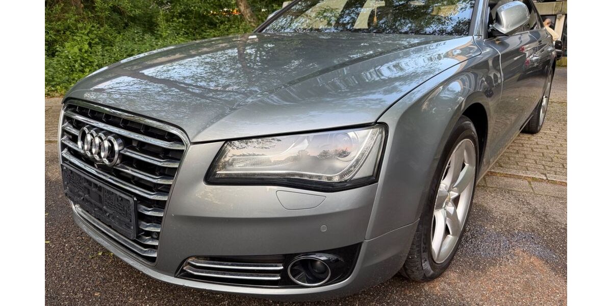Audi A8 297.858 km 11.200 &euro; Essen 45276
