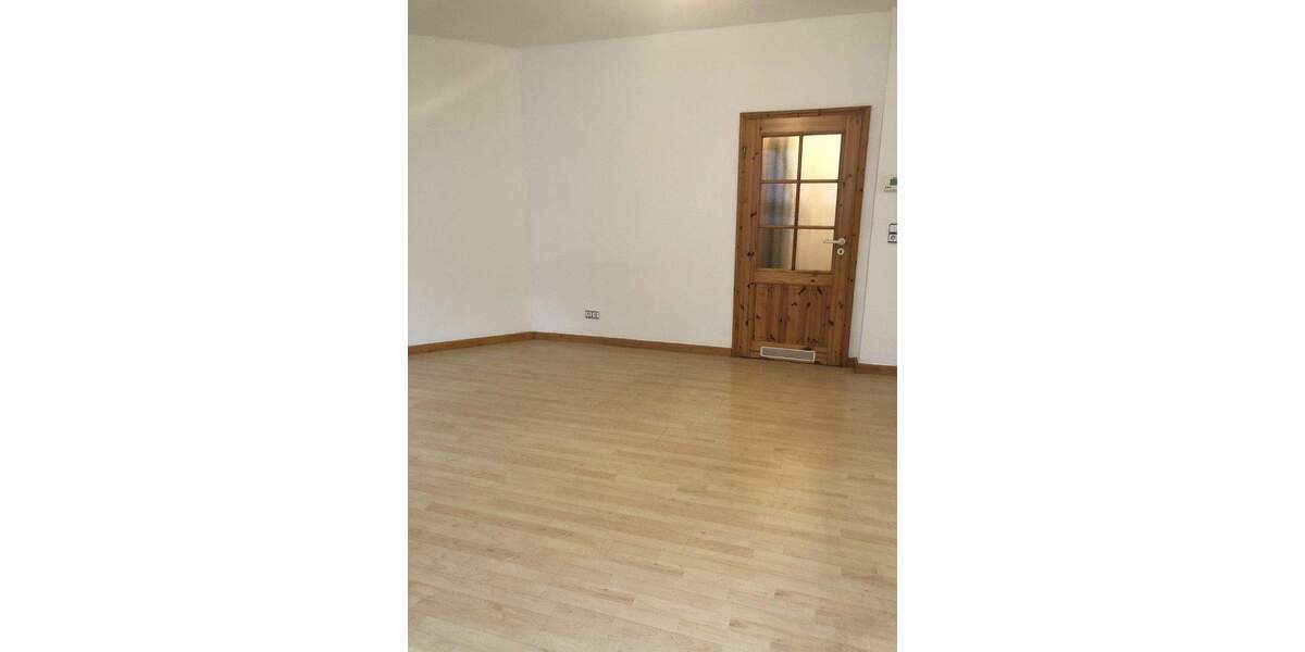 Etagenwohnung Witten Mitte - 2 Zimmer, 65 m&sup2;, 450&euro; | Angebot:25802378