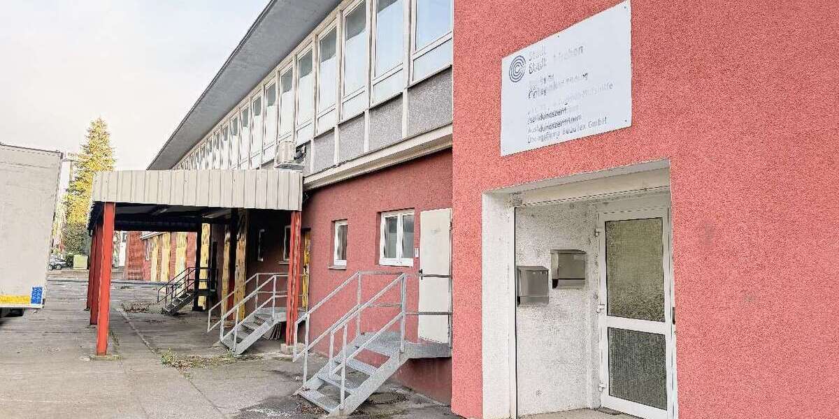 Büro in Gelsenkirchen 3.555 € 575 m² zimmer