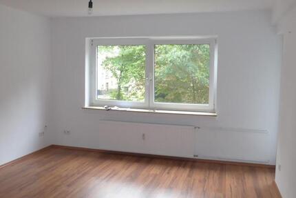 Nur noch einziehen...3-Zimmer-Wohnung in Horsthausen mit Balkon, Boden und Tapeten 3 zimmer