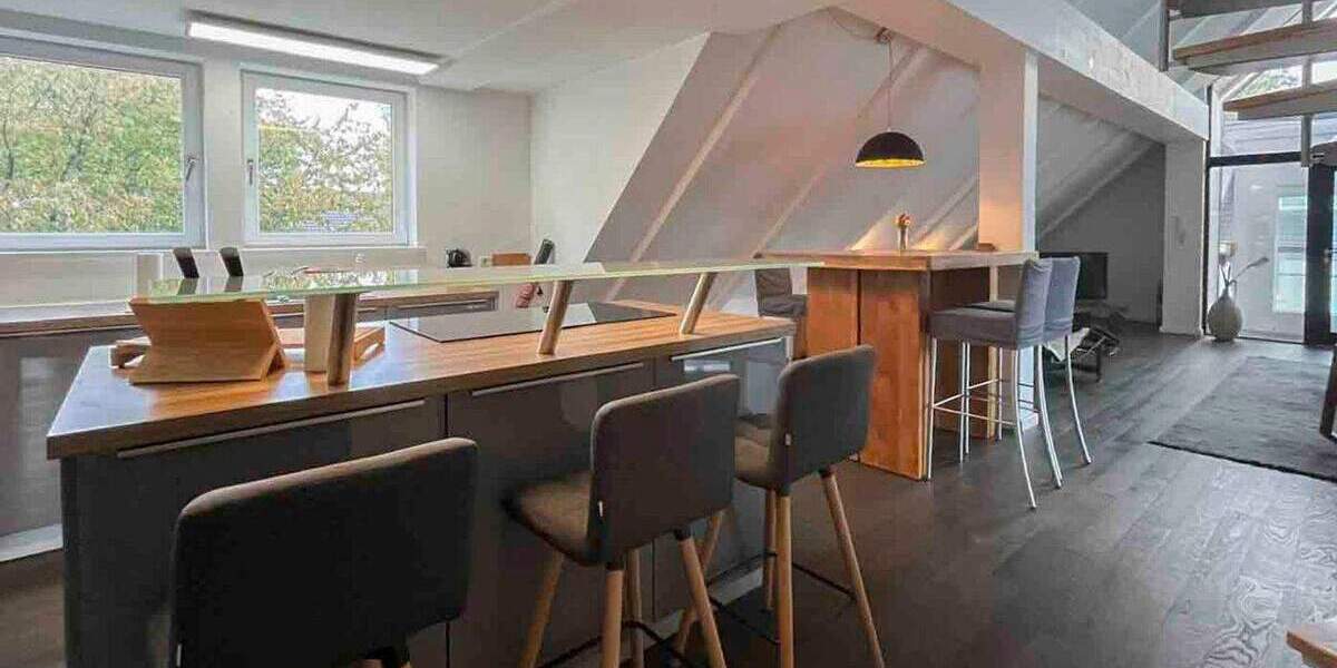 Exklusives Penthouse mit Galerie, Kamin, Garage und eigenem Aufzug in Essen-Rüttenscheid 3 zimmer