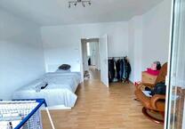 1-Zimmer-Wohnung mit Einbauküche und Balkon zu vermieten