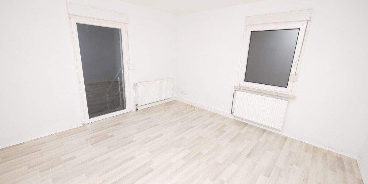 Renovierte 3,5 Raum-Erdgeschosswohnung mit Terrasse und Garage in Top-Lage von Buer zu vermieten 3 zimmer