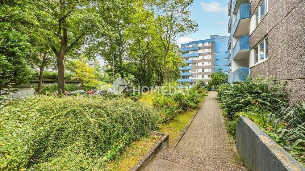 Helle 3-Zimmer-Etagenwohnung mit Loggia