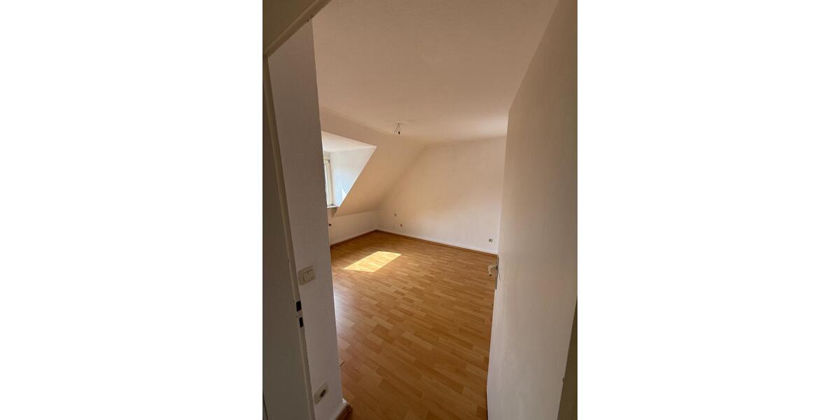 TOP ! Helle 2,5-Zimmer Wohnung in Duisburg Untermeiderich 2.5 zimmer