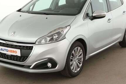 Peugeot 208 81.663 km 7.560 &euro; Essen 45141