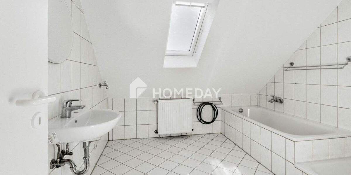 Etagenwohnung Bochum Hamme - 3 Zimmer, 85 m&sup2;, 119.000&euro; | Angebot:25732737