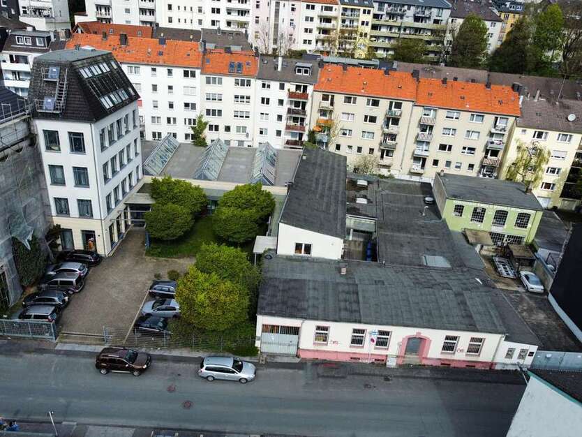 Halle in Wuppertal 1.500.000 € 378 m²