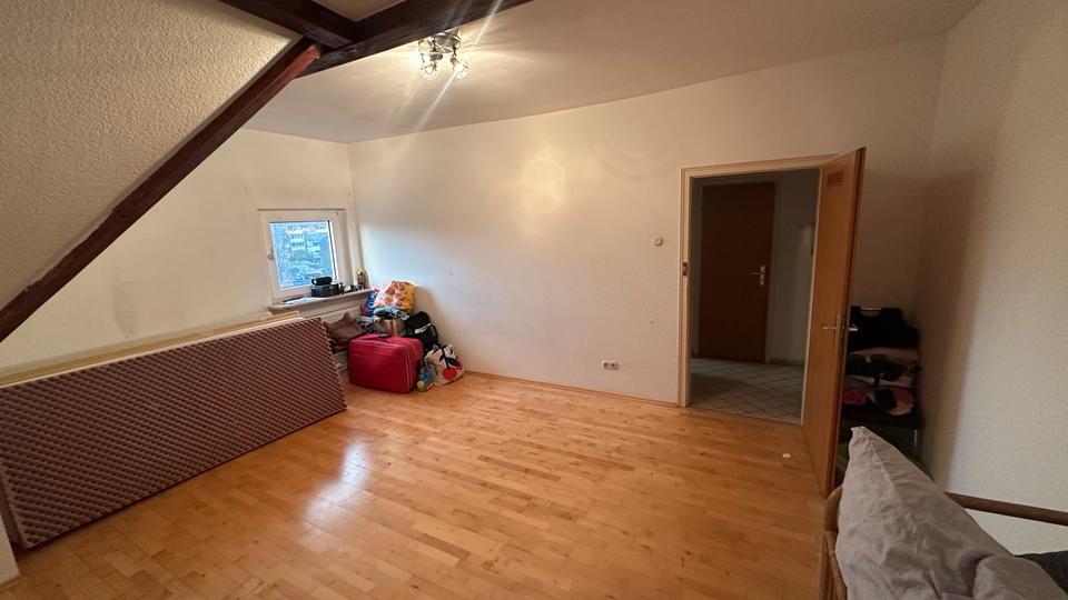 Etagenwohnung Gladbeck - 3 Zimmer, 90 m&sup2;, 700&euro; | Angebot:25822551