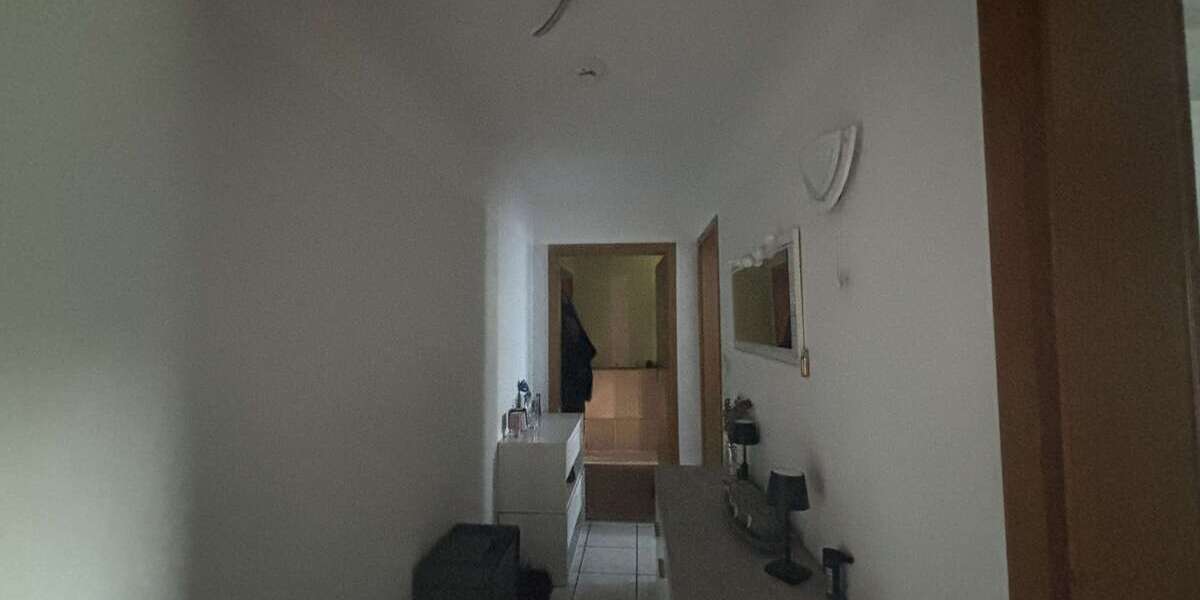 Etagenwohnung Essen Stadtbezirk V - 3 Zimmer, 83 m&sup2;, 705&euro; | Angebot:26835486