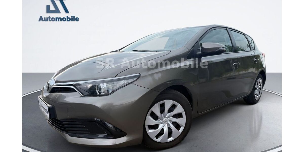 Toyota Auris 138.000 km 8.990 &euro; Recklinghausen 45661