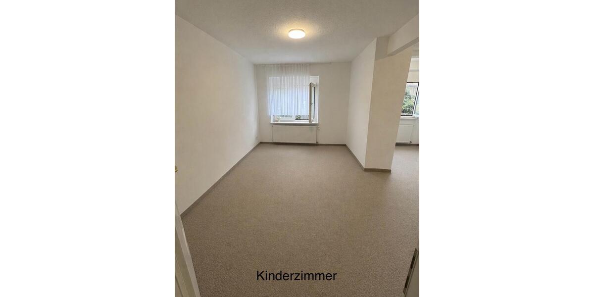 Erdgeschoßwohnung Essen Stadtbezirk IV - 4 Zimmer, 90 m&sup2;, 950&euro; | Angebot:26111299