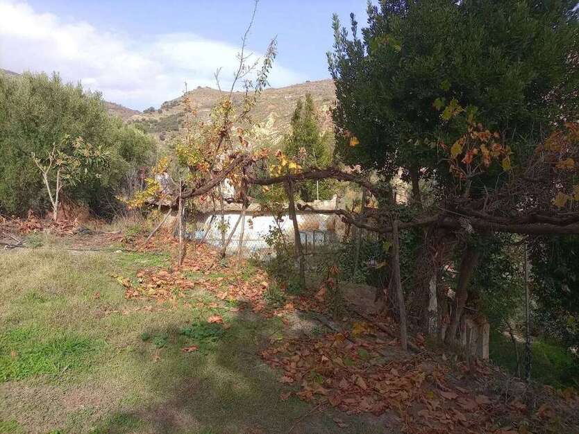 Grundstück zu verkaufen in Alpujarra de La Sierra 45.000 € 10000 m²